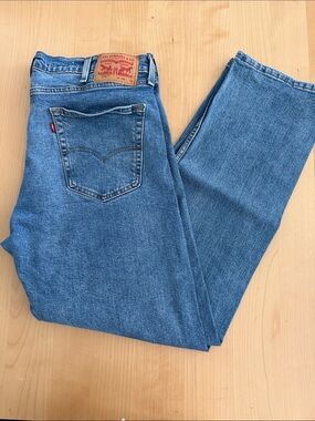 Levi's 505 Straight-Leg Medium Blue Denim Jeans